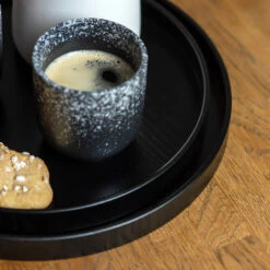 QUVIO Houten Dienblad Rond - Zwart - Maat S (24 Cm) -Tafel Benodigdheden Winkel 1000071543 0101