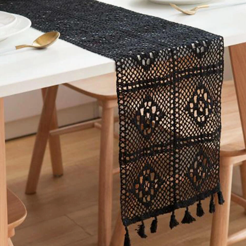 QUVIO Tafelloper Gehaakt Met Fransjes - 300 X 24 Cm - Katoen - Zwart 4 QUVIO Tafelloper Gehaakt Met Fransjes - 300 X 24 Cm - Katoen - Zwart - Afbeelding 4