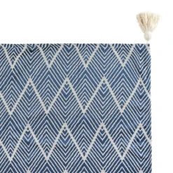 QUVIO Tafelkleed - 200 X 135 Cm - Grafische Print - Katoen - Grijsblauw -Tafel Benodigdheden Winkel 1000071608 0102