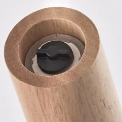 Zeller Pepermolen Of Zoutmolen - Hout - Zwarte Dop - 15 Cm -Tafel Benodigdheden Winkel d4f4451229524f46b90e4466869734ed